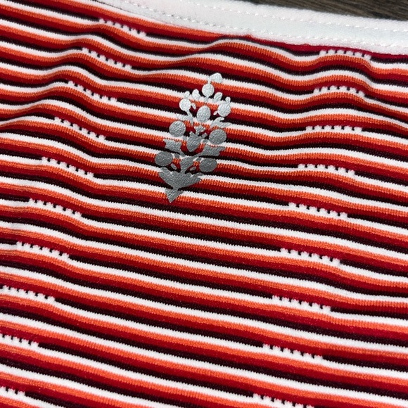 *NWOT* Free People Whats The Scoop Baby Tee - Red Combo - Picture 6 of 6